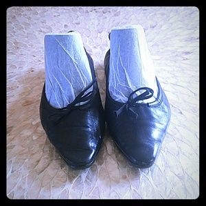 Manolo Blahnik Black Flats